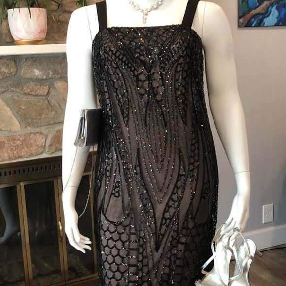 R & M Richards Dresses & Skirts - Sz. 14W R & M Richards Black Geometric Sequin Midi
